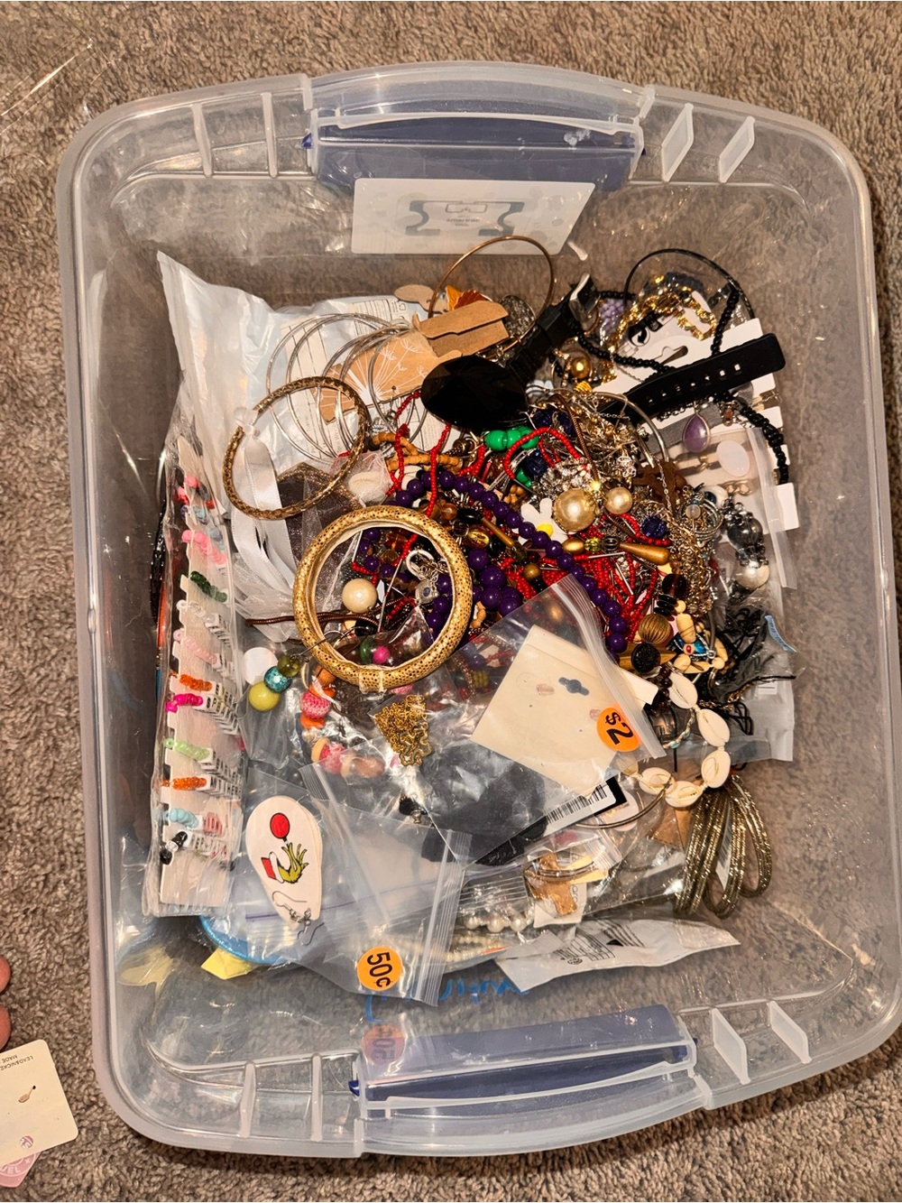Vintage to now assorted Jewelry - Picture 2 of 3